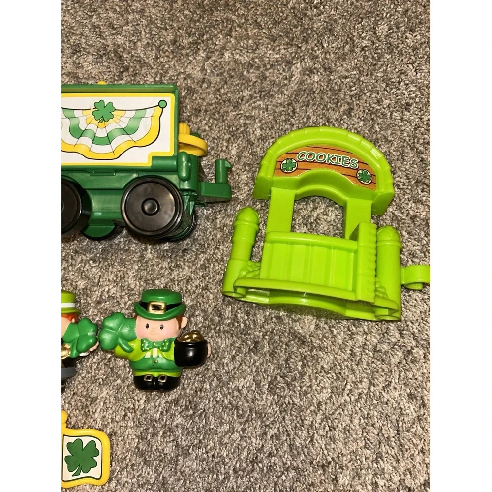 Fisher Price Little People St Patricks Day Parade Train Leprechaun Holiday Lot